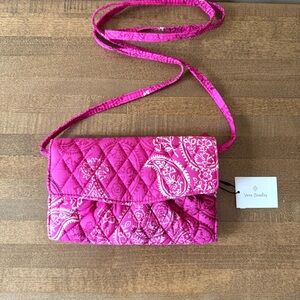 Vera Bradley Crossbody Envelope Wallet in Stamped Paisley